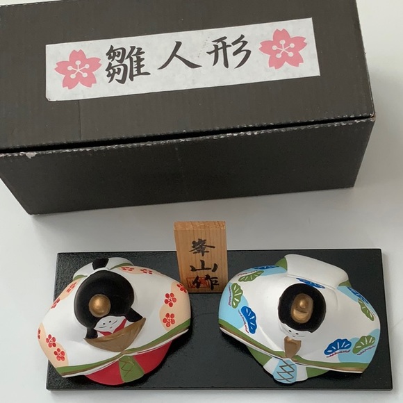 Porcelain Japanese Wedding Dolls Decor - Picture 10 of 11